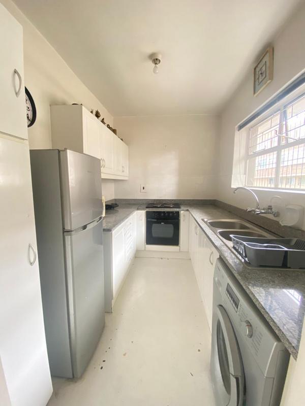 To Let 1 Bedroom Property for Rent in Green Point Western Cape